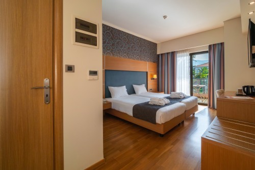 Standard-Double-Room-01-Elektra-Hotel-Spa