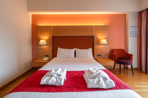 Standard-Triple-Room-02-Elektra-Hotel-Spa