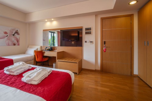 Standard-Triple-Room-06-Elektra-Hotel-Spa